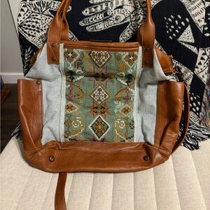 Nena & Co Full-Sized The Perfect Bag”